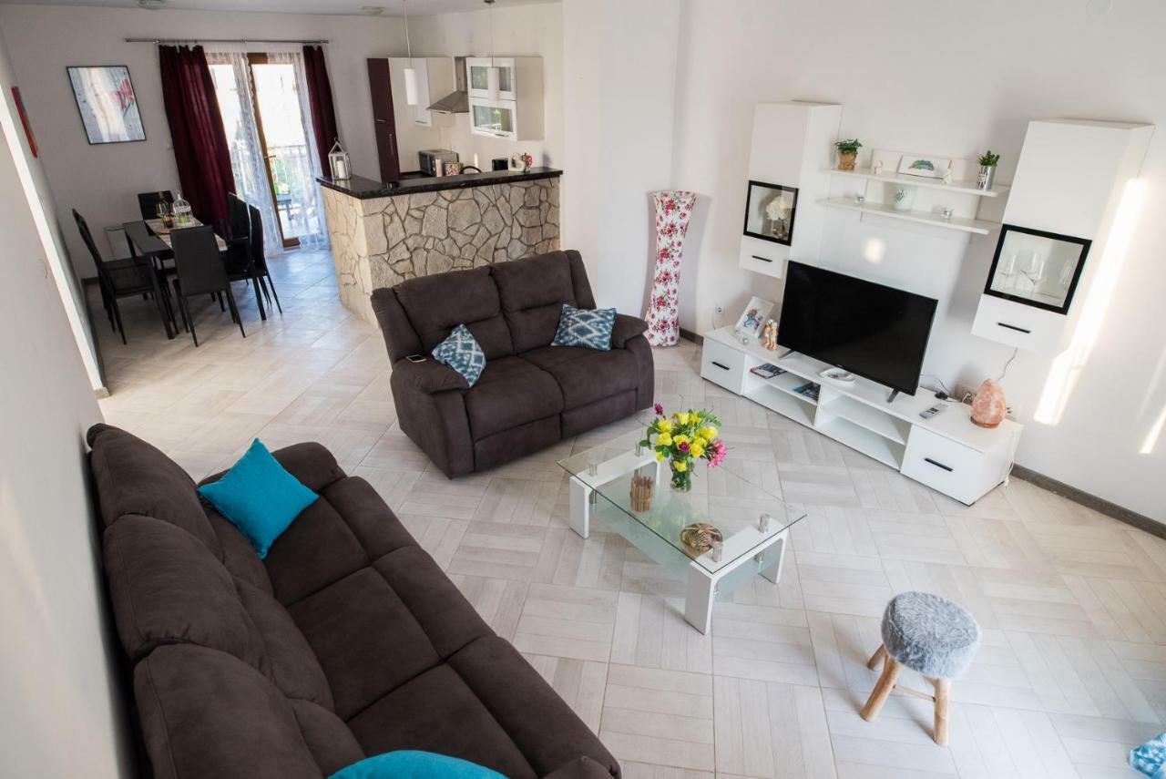 Apartments Mario Malinska Eksteriør billede