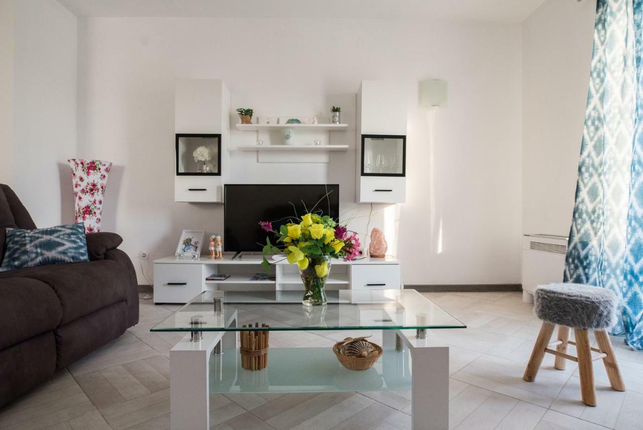 Apartments Mario Malinska Eksteriør billede