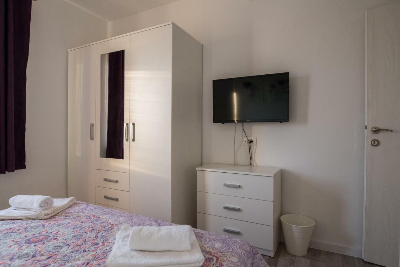 Apartments Mario Malinska Eksteriør billede